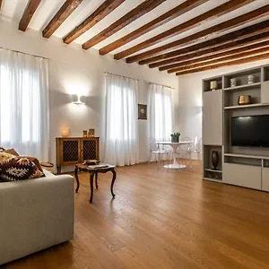 Ca' Delle Acque Deluxe R&r Apartment Venedig